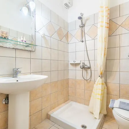 Apartment Angelina 2 Roda (Corfu)